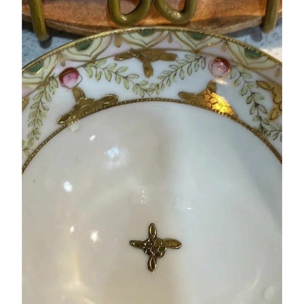 vintage nippon hand painted three footed bowl